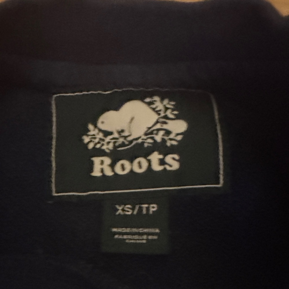 Roots Men's Navy Crewneck Sweater - Picture 2 of 3